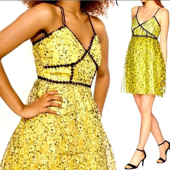 Romeo&Juliet couture yellow floral  lace dress